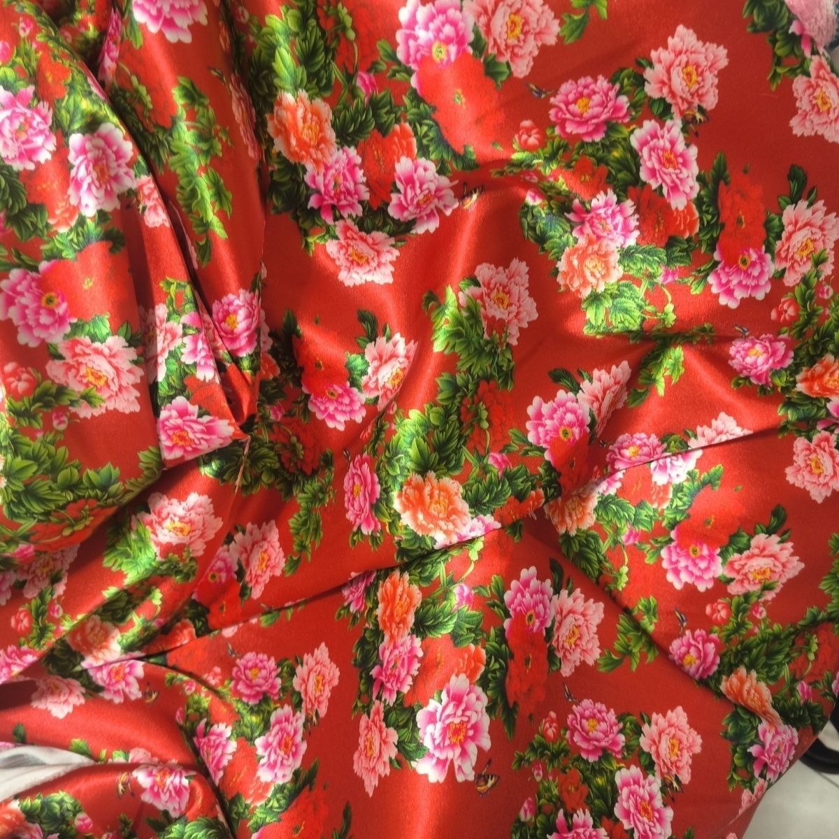 Sewing In Textile - Tela satinada de acetato con estampado
