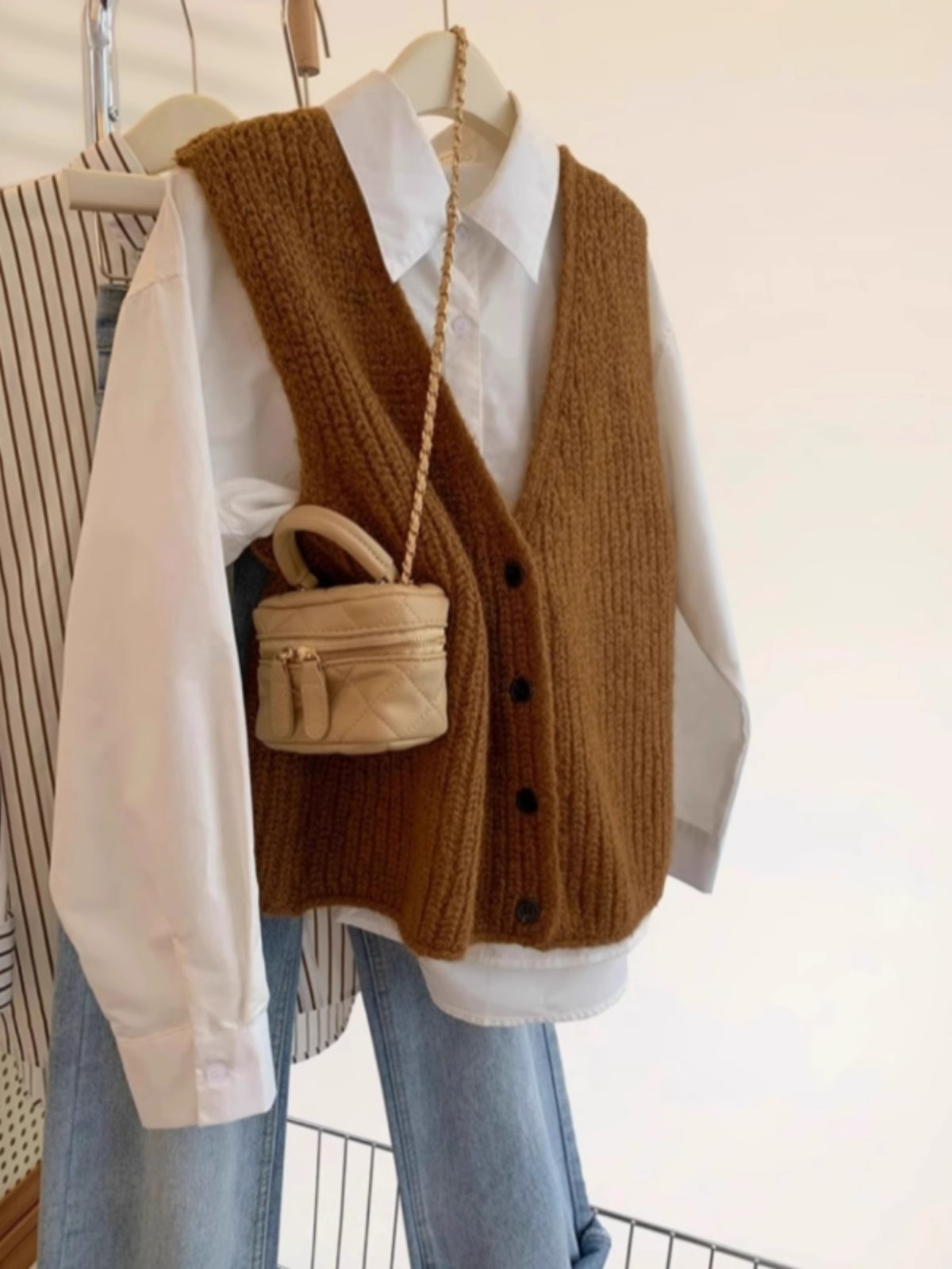 Conjunto de Dos Piezas de Esti - Shoulder Pad Set In reseña y precio